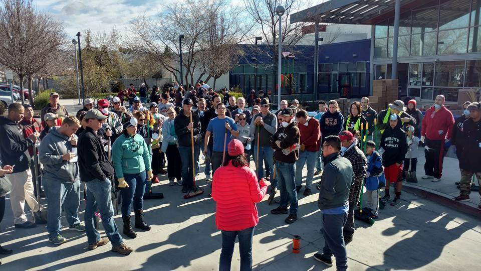 Citizen volunteers on a cleanup day in San José, California.