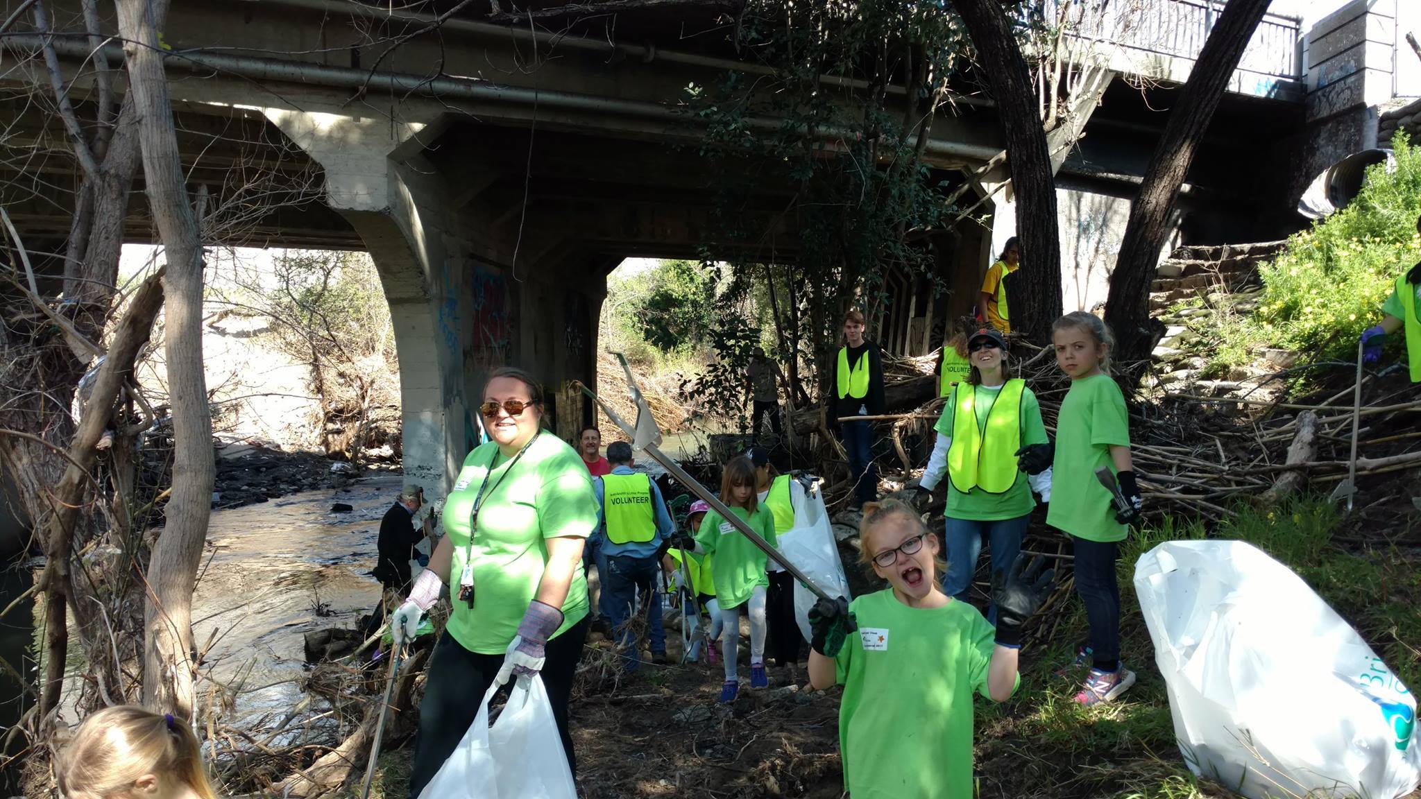 Citizen volunteers clean up waterways in San José with the South Bay Clean Creeks Coalition.