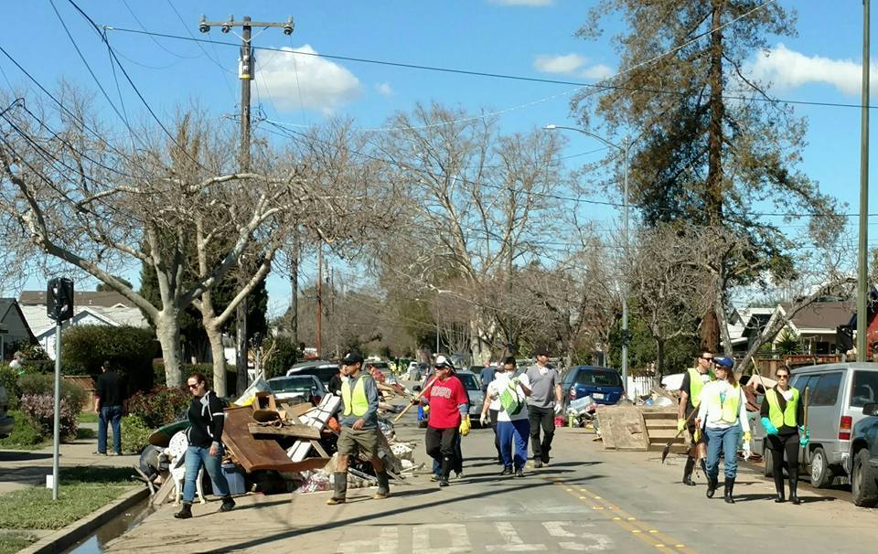 Citizen volunteers on a cleanup day in San José, California.